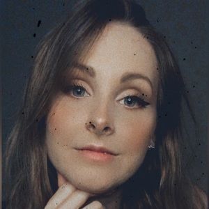 Meet your Posher, Caitie